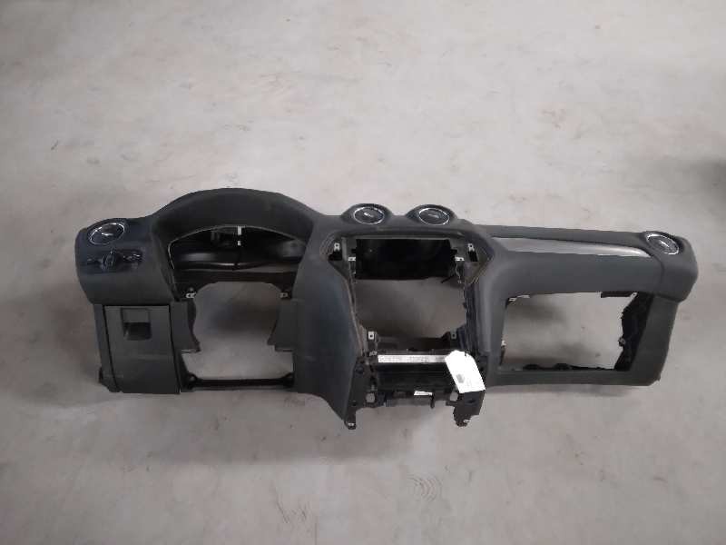 Recambio de salpicadero para ford mondeo ber. (ca2) limited edition referencia OEM IAM 7571A04310A0W 6G9N042A94CE 