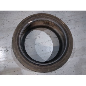 Recambio de neumatico para ford focus st-line referencia OEM IAM 235-40-18 95W X1 18´´
