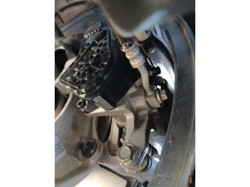 Recambio de pinza freno trasera derecha para tesla model 3 ev referencia OEM IAM 800829200A  