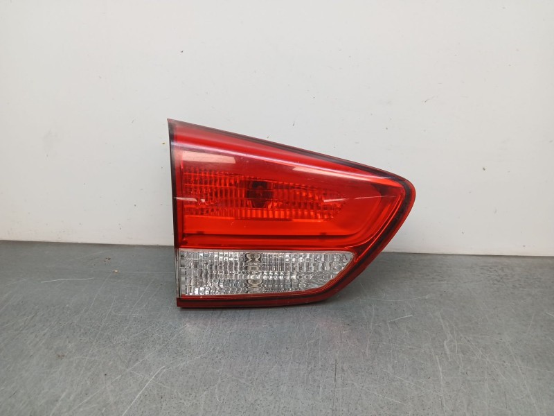 Recambio de piloto trasero izquierdo interior para kia carens iv 1.7 crdi referencia OEM IAM 92403A4010  