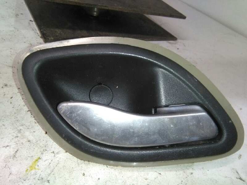 Recambio de maneta interior delantera derecha para renault espace iv (jk0) dynamique referencia OEM IAM   