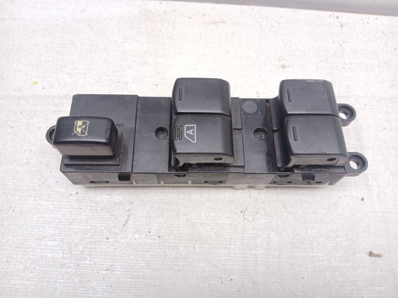 Recambio de mando elevalunas delantero izquierdo para nissan qashqai i (j10, nj10) 2.0 referencia OEM IAM 25401JD00B  