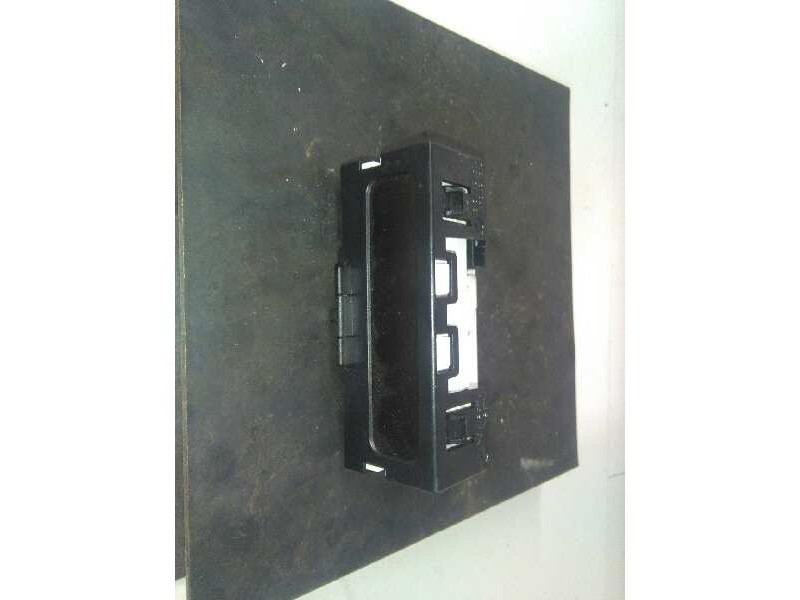 Recambio de display para renault clio ii fase ii (b/cb0) campus referencia OEM IAM 8200380298  