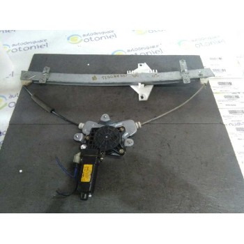 ELEVALUNAS DELANTERO DERECHO F00S1A2324 