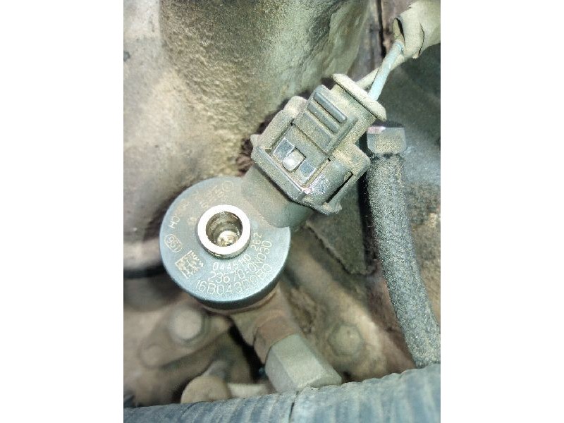 Recambio de inyector para toyota yaris (ksp9/scp9/nlp9) básico referencia OEM IAM 0445110262  