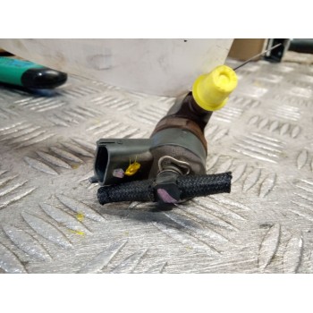 Recambio de inyector para toyota yaris (ksp9/scp9/nlp9) básico referencia OEM IAM 0445110262  