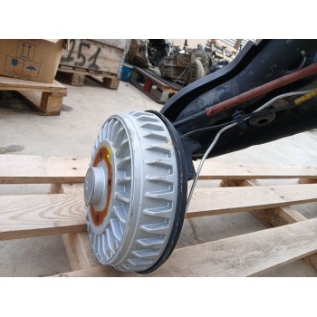 Recambio de puente trasero para renault captur luxe referencia OEM IAM 265506738R TAMBOR ABS 4 TORNILLOS