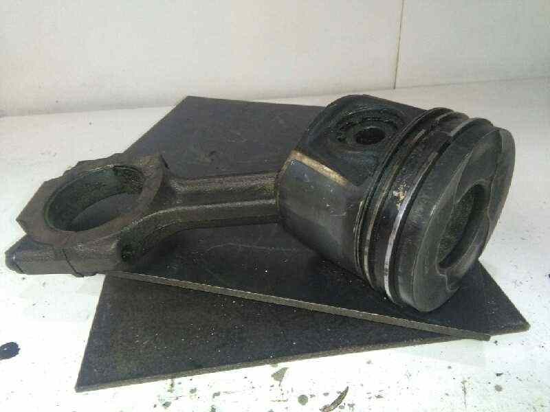 Recambio de piston para opel zafira b 1.9 cdti referencia OEM IAM   
