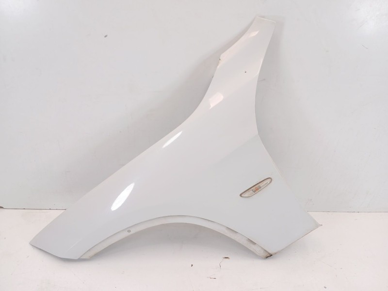 Recambio de aleta delantera izquierda para bmw x1 (e84) 2.0 turbodiesel cat referencia OEM IAM   