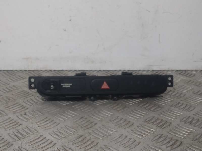 Recambio de mando multifuncion para kia carens ( ) 1.7 crdi cat referencia OEM IAM 299128768  