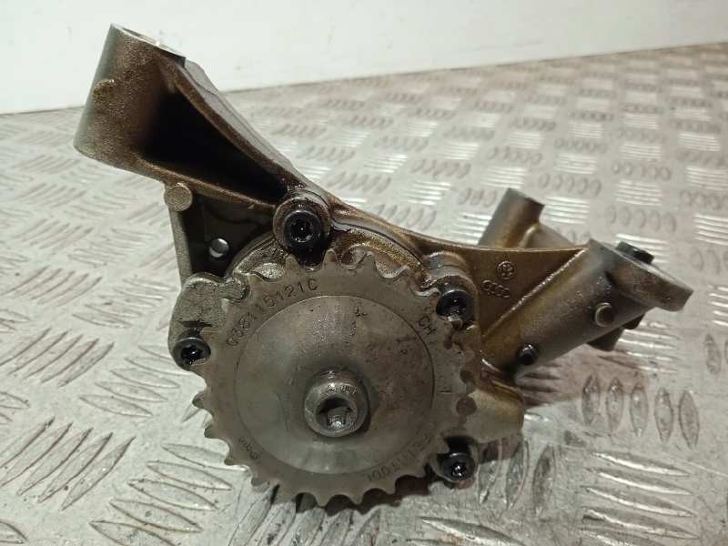 Recambio de bomba aceite para seat leon (1p1) 2.0 tdi referencia OEM IAM 038115105C  
