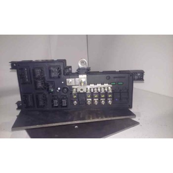 Recambio de caja reles / fusibles para volvo s80 berlina 2.4 d referencia OEM IAM 8607841  