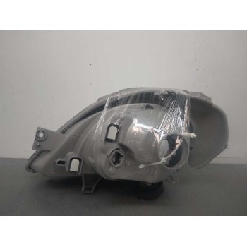 Recambio de faro derecho para renault trafic caja cerrada (ab 4.01) referencia OEM IAM 2600000QAD NUEVO 01-06