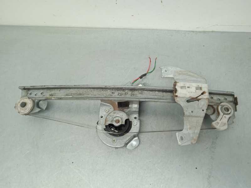 Recambio de elevalunas delantero izquierdo para peugeot 107 urban referencia OEM IAM 118671LH 400843B 3P 2 PINS