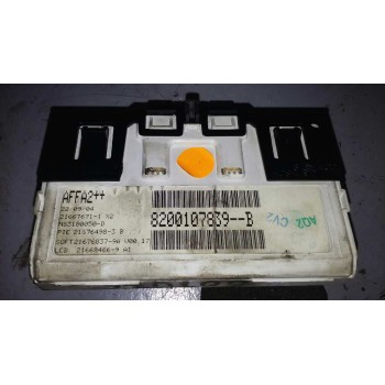 Recambio de display para renault megane ii berlina 3p confort authentique referencia OEM IAM 8200107839B  