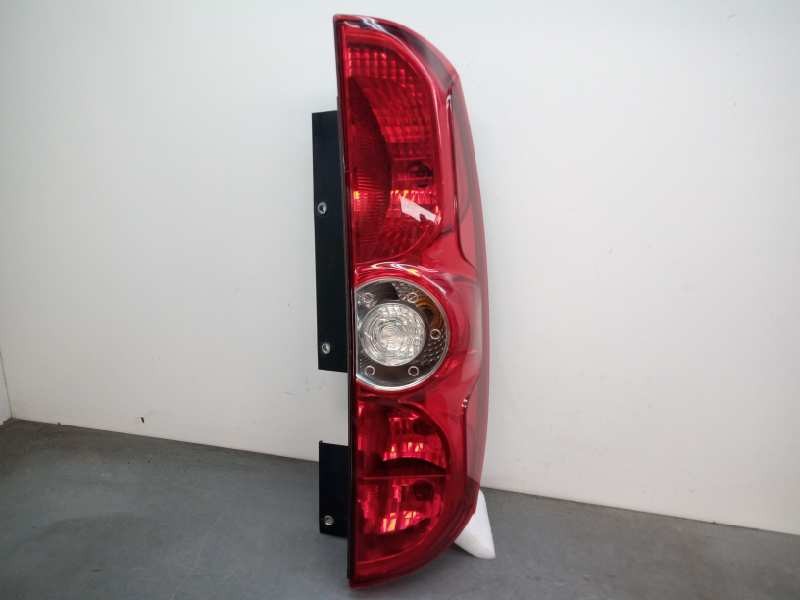 Recambio de piloto trasero derecho para fiat doblo 1.3 16v jtd cat referencia OEM IAM 02037099900010  