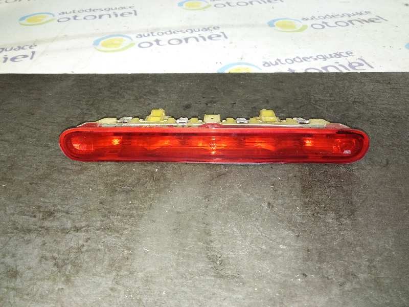 Recambio de luz central de freno para peugeot 207 x-line referencia OEM IAM   