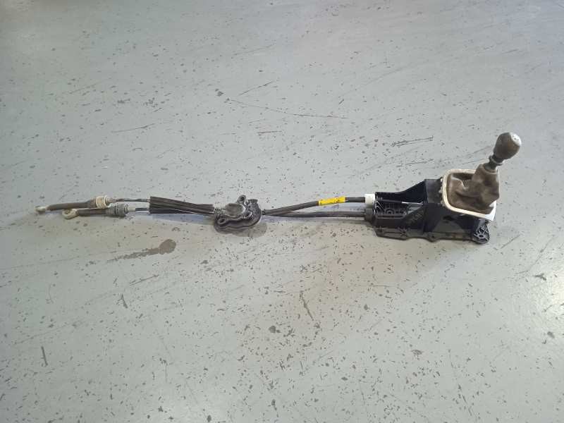 Recambio de varillaje cambio para renault megane iii sport tourer luxe referencia OEM IAM 8201062921  