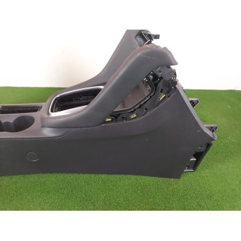 Recambio de apoyabrazos central para mg zs luxury referencia OEM IAM   