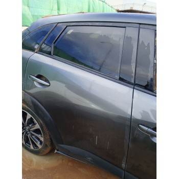 PUERTA TRASERA DERECHA 