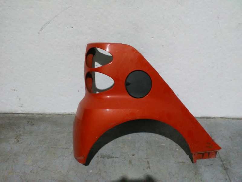 Recambio de aletin trasero derecho para smart coupe mhd 45 urban style (451.334) referencia OEM IAM  ROJO ROZADA