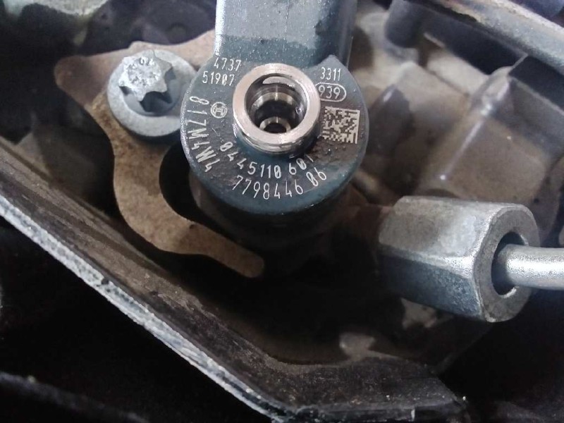 Recambio de inyector para bmw serie 1 lim. (f20) 2.0 turbodiesel referencia OEM IAM 0445110601  