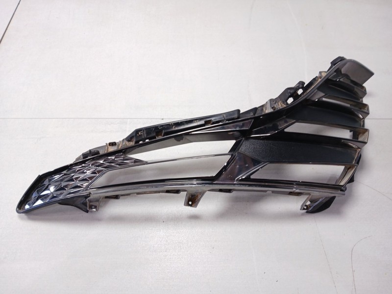 Recambio de rejilla delantera para hyundai tucson (nx4e, nx4a) 1.6 t-gdi referencia OEM IAM n792238410  