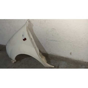 Recambio de aleta delantera izquierda para renault kangoo (f/kc0) authentique referencia OEM IAM 7751718631 BLANCA CON ROCES