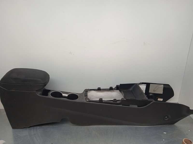 Recambio de consola central para hyundai i30 (gd) 1.6 crdi cat referencia OEM IAM 84610A6100 CON APOYABRAZOS 