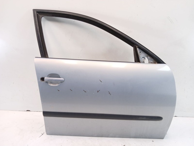 Recambio de puerta delantera derecha para seat ibiza iii (6l1) 1.4 tdi referencia OEM IAM 6L4831056S  