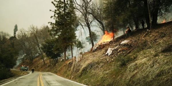 Qué hacer si hay un incendio mientras conduces: recomendaciones de la DGT